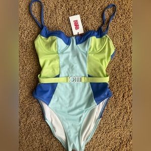 Solid & Striped Spencer belted swimsuit, size small